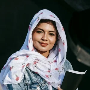 Ayesha Khan